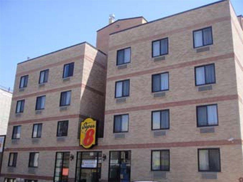 Super 8 By Wyndham Brooklyn / Park Slope Hotel New York Eksteriør billede